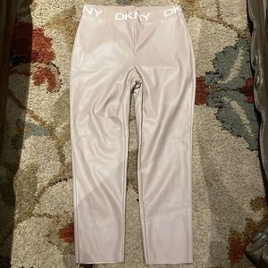 ❤️ DKNY Faux Leather Leggings ❤️